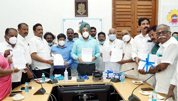 தமிழகத்தில் இறுதி வாக்காளர் பட்டியல் வெளியீடு