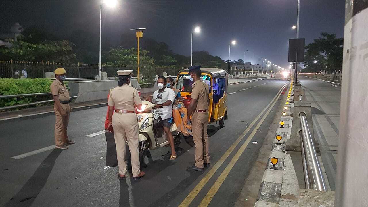 தமிழகத்தில் நாளை முதல் மீண்டும் இரவுநேர ஊரடங்கு – அரசு அறிவிப்பு