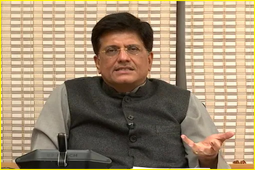 2021-22-ம் நிதியாண்டில்  ஏற்றுமதி ரூ.18.75 லட்சம் கோடி – ஜவுளித்துறையில் ரூ.19 ஆயிரம் கோடி முதலீட்டுக்கு ஒப்புதல்! மத்தியஅரசு