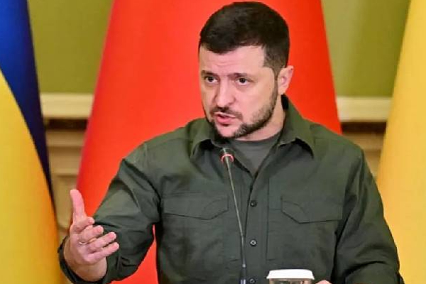 இந்தியா உள்ளிட்ட 8 நாடுகளில் உள்ள உக்ரைன் தூதர்களை பதவி நீக்கம் செய்தார் ஜெலன்ஸ்கி