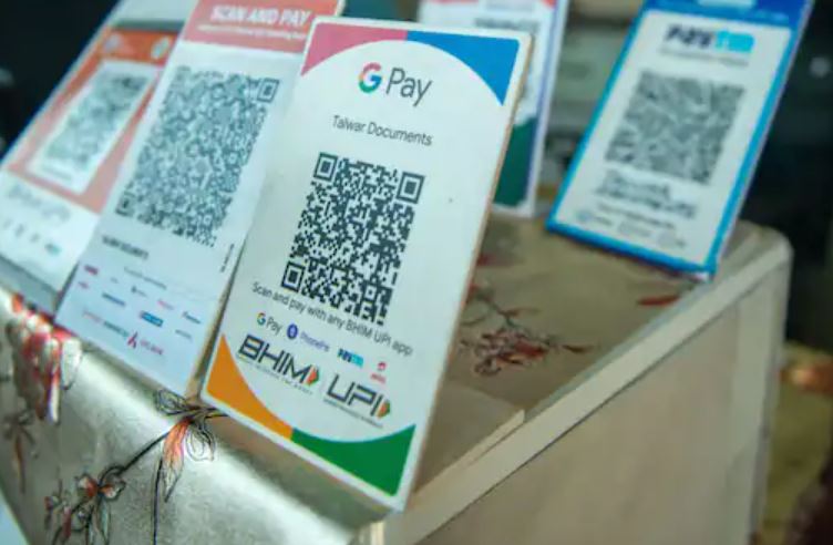 UPI சேவைகளுக்கு கட்டணம் வசூலிக்கும் திட்டமில்லை – மத்திய நிதியமைச்சகம் விளக்கம்