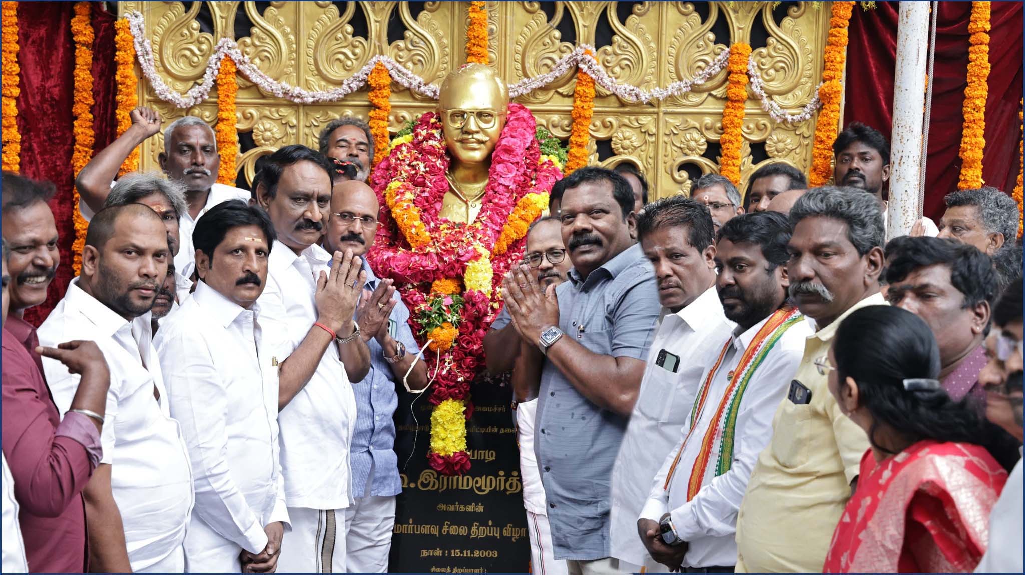 86வது பிறந்தநாள்: முன்னாள் மத்திய அமைச்சரும், தமிழ்நாடு காங்கிரஸ் கமிட்டியின் முன்னாள் தலைவருமான வாழப்பாடியாரின் சிலைக்கு செல்வபெருந்தகை மாலை அணிவித்து மரியாதை….