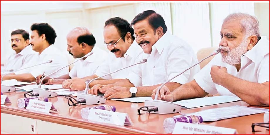 தமிழக பட்ஜெட் 2025-26: துறை அமைச்சர்கள் மற்றும் அதிகாரிகளுடன் 2வது நாளாக தங்கம் தென்னரசு ஆலோசனை…