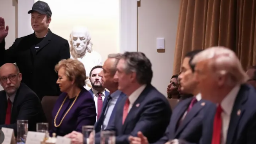 ‘கொலை மிரட்டல்கள்’ வருவதாகவும் சிஸ்டம் சரியில்லை என்றும் எலோன் மஸ்க் குமுறல்… பொதுவாழ்க்கையில் இது சகஜம் என்றார் டிரம்ப்