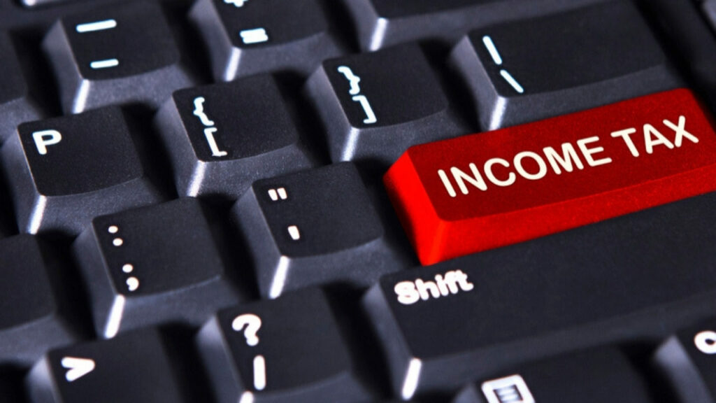 2026 – 27 நிதியாண்டு முதல் வருமான வரி அதிகாரிகளால் மின்னஞ்சல் மற்றும் சமூக ஊடகக் கணக்கை அணுக முடியும்