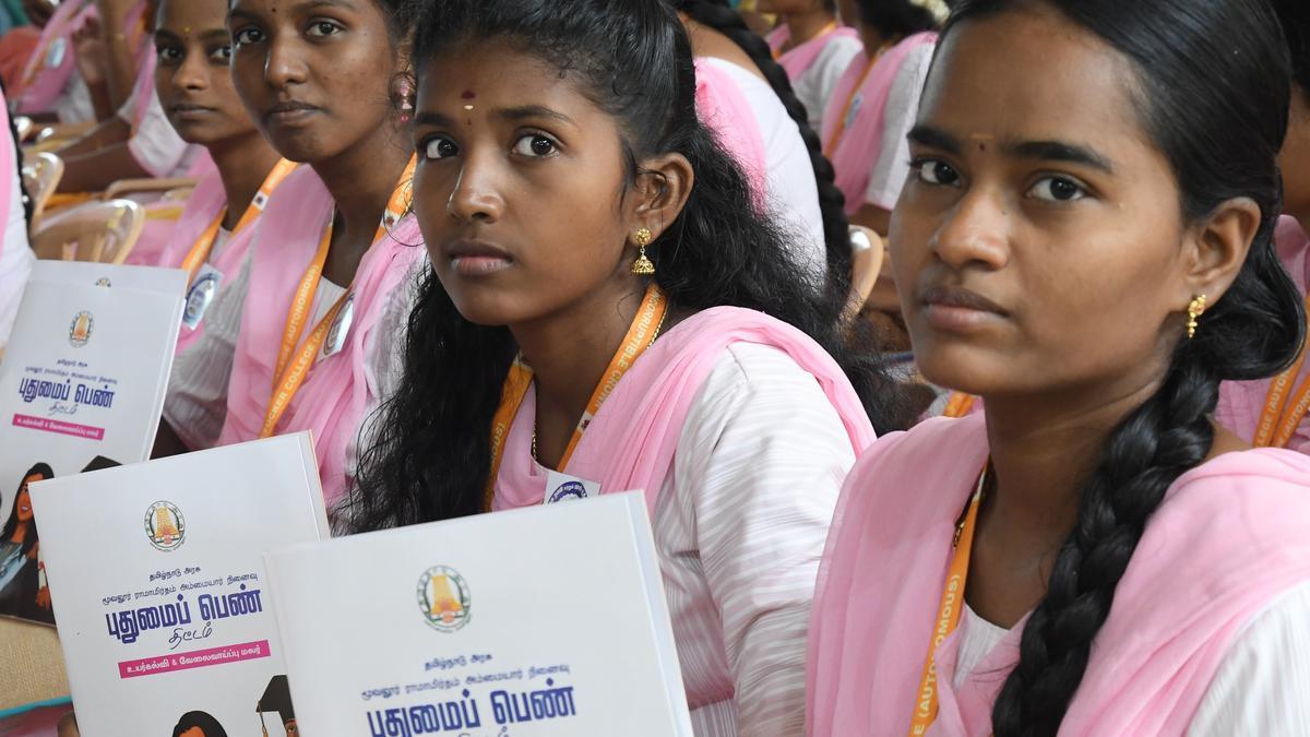 3 ஆண்டுகளில் அரசுப் பள்ளி மாணவர்கள் உயர்கல்வியில் சேருவது 30% அதிகரிப்பு… தமிழக பள்ளிக் கல்வித்துறை தகவல்…