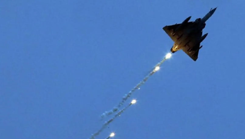 15 நகரங்களை குறிவைத்து பாகிஸ்தான் நடத்திய ஏவுகணை மற்றும் ட்ரோன் தாக்குதலை முறியடித்தது இந்தியா…