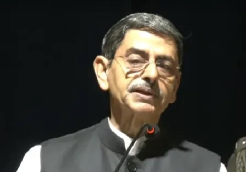 குஜராத் மாநிலத்துக்கு தமிழக ஆளுநர் புகழாரம்