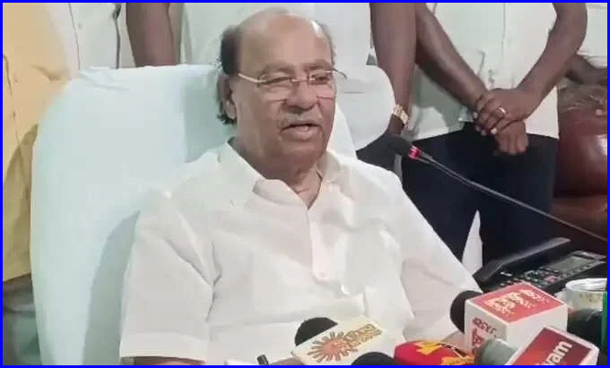 அதிகார மோதல்: ராமதாஸ் தலைமையில் நாளை பாமக புதிய மாவட்ட செயலாளர்கள் ஆலோசனை கூட்டம்