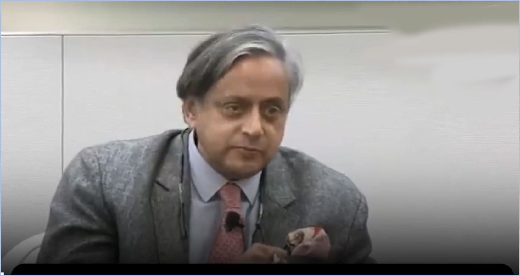 தேச நலனுக்காக பணியாற்றுவது கட்சி விரோத செயல் அல்ல! கட்சி தலைவர்களின் விமர்சனங்களுக்கு காங்.எம்.பி. சசிதரூர் பதிலடி