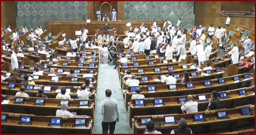 லோக்சபாவில் இன்று ஆபரேஷன் சிந்தூர் விவாதம்: எதிர்க்கட்சி எம்.பி.க்களின் கோஷத்தால் லோக்சபா, ராஜ்யசபா  பகல்  2மணி வரை ஒத்திவைப்பு…