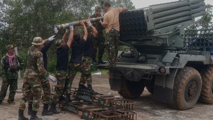 தாய்லாந்து-கம்போடியா எல்லை மோதல்: இந்தியர்களுக்கு எச்சரிக்கை; சில இடங்களுக்கு செல்லவேண்டாம் என்று இந்திய தூதரகம் ஆலோசனை