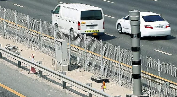 போக்குவரத்து அபராதக் கட்டண நிலுவையை செலுத்தினால் மட்டுமே விசாவை புதுப்பிக்க முடியும்… துபாயில் புதிய நடைமுறை…