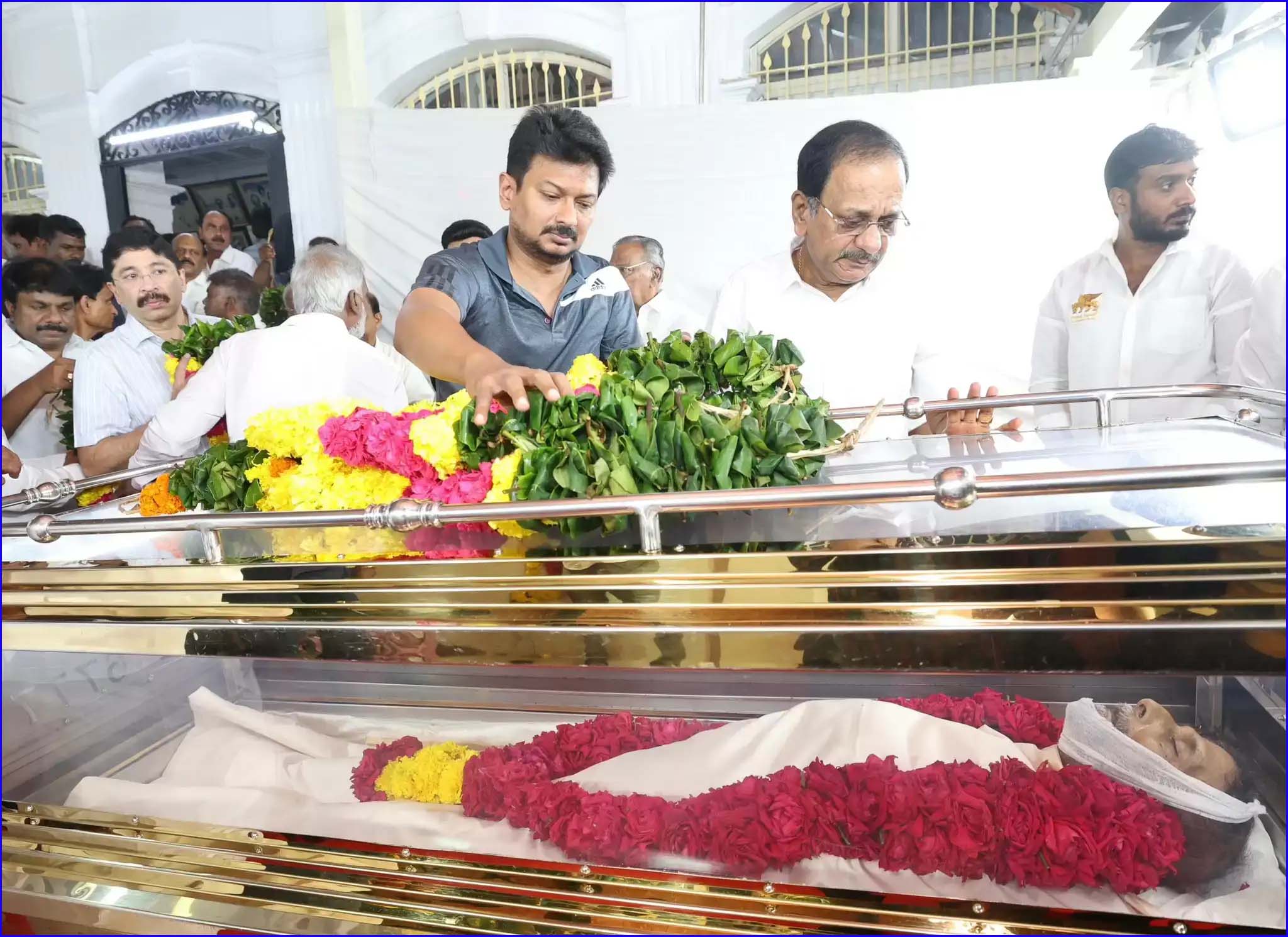 மு.க.முத்து மறைவு: உதயநிதி, எடப்பாடி பழனிச்சாமி, செல்வபெருந்தகை உள்பட அரசியல் கட்சித்தலைவர்கள் இரங்கல்