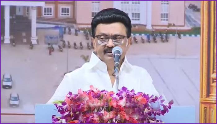 இ.பி.எஸ்.க்கு டாடா, பை – பேருந்தில் இருந்து புகை வருவது போல இ.பி.எஸ். வாயிலிருந்து பொய் வருகிறது! முதல்வர் ஸ்டாலின் விமர்சனம்…