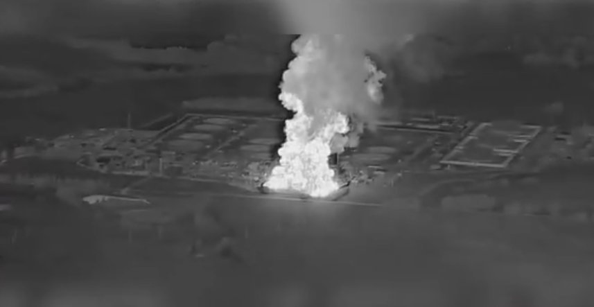 ரஷ்ய எண்ணெய் குழாய் தகர்ப்பு… உக்ரைன் தாக்குதலால் ஹங்கேரியில் எரிபொருள் தட்டுப்பாடு…