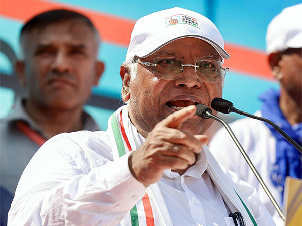 ஜி.எஸ்.டி. வரி விதிப்பில் மத்திய பாஜக அரசின் கும்பகர்ண தூக்கம் கலைந்துள்ளது… காங்கிரஸ் தலைவர் கார்கே