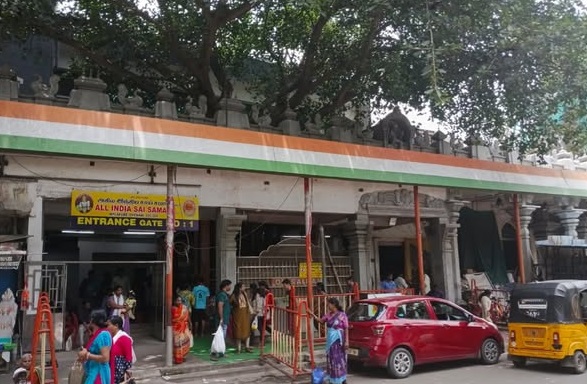 மைலாப்பூர் சாய்பாபா கோயிலில் முறைகேடு… அகில இந்திய சாய் சமாஜ் கமிட்டியை கலைத்து விசாரணை நடத்த நீதிமன்றம் உத்தரவு…