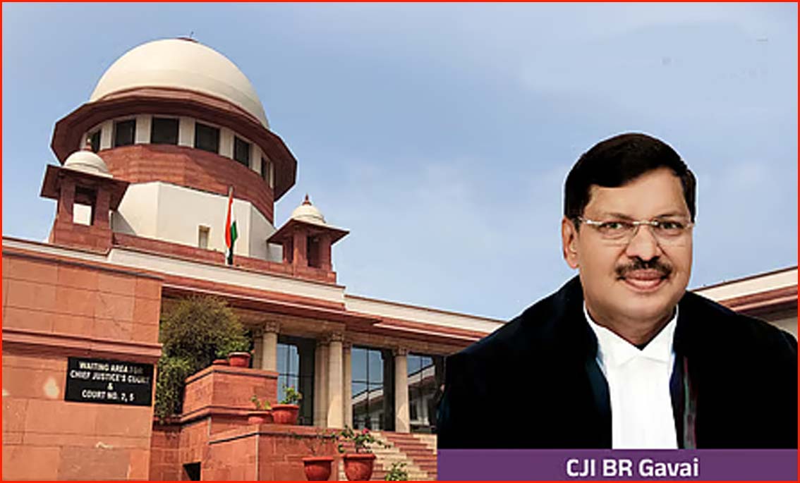 விசாரணையின்போது, உச்ச நீதிமன்ற தலைமை நீதிபதி மீது வழக்கறிஞர் செருப்பு வீச்சு?