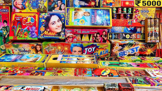 6,630 தற்காலிக பட்டாசு கடைகளுக்கு தீயணைப்புத் துறை தடையில்லா சான்றிதழ் வழங்கியுள்ளது