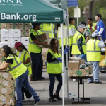 டிரம்ப் நிர்வாகம் உணவு சலுகைகளை உடனடியாக வழங்க வேண்டியதில்லை அமெரிக்க உச்சநீதிமன்ற உத்தரவால் 4.2 கோடி மக்கள் அச்சம்…