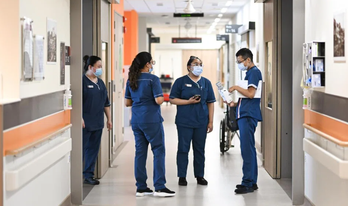 இந்திய மருத்துவக் கல்லூரி உள்ளிட்ட 8 வெளிநாட்டு மருத்துவக் கல்லூரிகளின் பட்டங்களுக்கு சிங்கப்பூர் அங்கீகாரம்