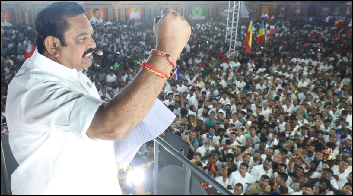 அதிமுக ஆட்சி அமைந்தவுடன் மணல் திருட்டுக்கு உதவிய அதிகாரிகள் மீதும் நடவடிக்கை! எடப்பாடி பழனிச்சாமி