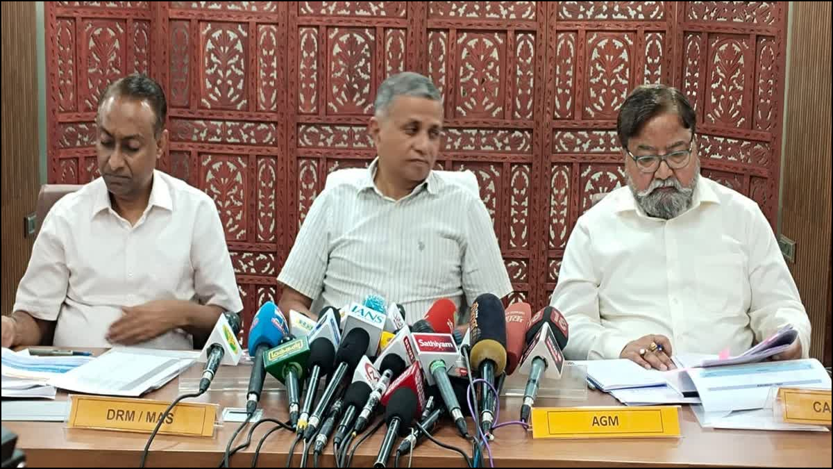 வேளச்சேரி-பரங்கிமலை பறக்கும் ரயில் திட்டம் மார்ச் மாதம் பயன்பாட்டுக்கு வரும்! தெற்கு ரெயில்வே கூடுதல் பொதுமேலாளர் விபின் குமார் தகவல்