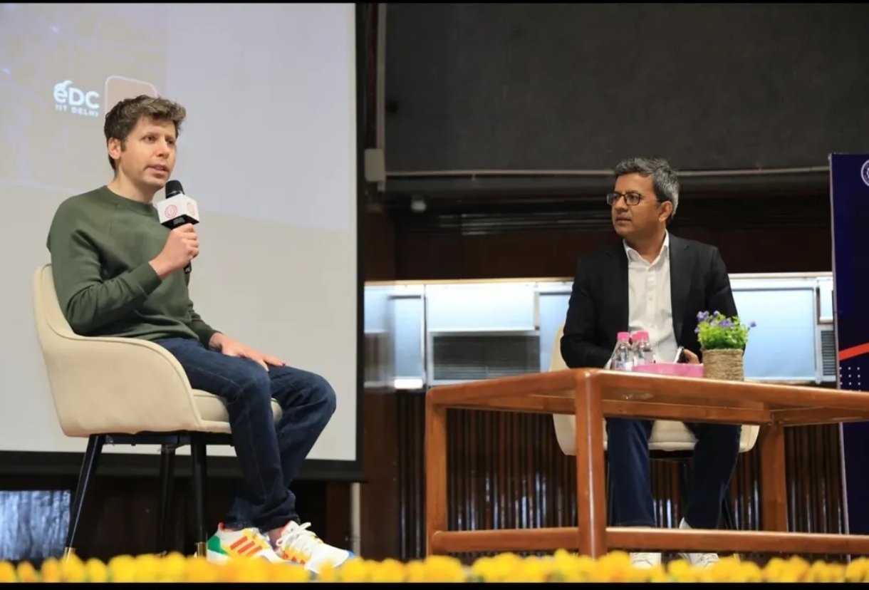 பெற்றோர் வழங்கும் தொழில் / வேலை வழிகாட்டலை மட்டும் பின்பற்ற வேண்டாம்… IIT மாணவர்களுக்கு சாம் ஆல்ட்மேன் அறிவுரை