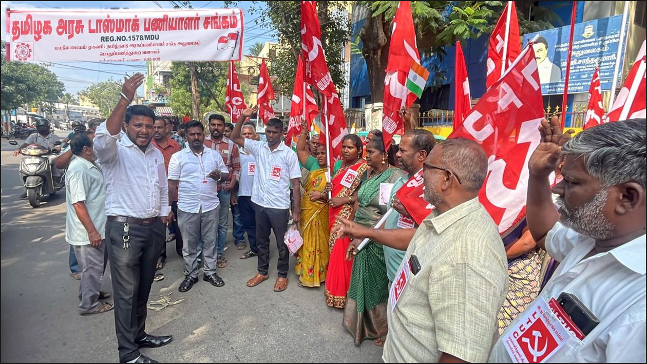 டாஸ்மாக் பணியாளர்கள் இன்று முதல் காத்திருப்பு போராட்டம் –  சம்பளம் கட் என அரசு மிரட்டல்…