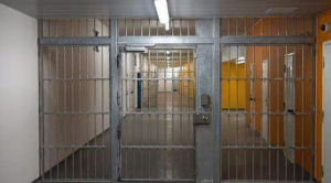 சிறையை உணருங்கள் | ரூ.500 கொடுத்தா ஒரு நாள் சிறை | தெலுங்கானாவில் ‘பிக் பாஸ்’ ஸ்டைல் அனுபவம்!