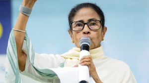 மத்திய அமைச்சர்கள் மூலம் தேர்தல் நடைபெறும் மாநிலங்களுக்கு பணம் நகர்த்தப்படுகிறது – மம்தா பானர்ஜி குற்றச்சாட்டு