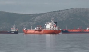 சலுகை விலை சதுரங்கம்: அமெரிக்கா தடை விதித்த LNG-யை 40% தள்ளுபடியில் விற்கும் ரஷ்யா