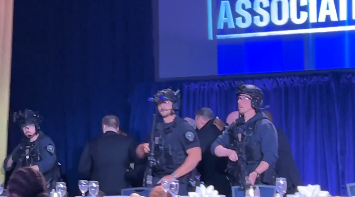 தொடர் கொலை முயற்சிகள்… உயிர் தப்பிய தருணங்கள் : பல தாக்குதல்களை மீறி வந்த டிரம்ப்…