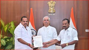 குதிரை பேரத்தை தடுங்கள்! ஆளுநரிடம் அதிமுக கதறல்….