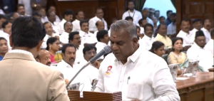 எம்.எல்.ஏ.க்கள் பதவியேற்பு… பதவிப் பிரமாணம் செய்து வைக்கும் சட்டமன்ற தற்காலிக சபாநாயகர் மு.வீ.கருப்பையா…