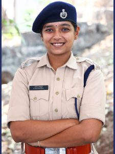 பிரெஞ்ச் ஓபன் ரன்னர்-அப் மஜா ஸ்வாலின்ஸ்கா vs தெலுங்கானா டிஎஸ்பி சாத்விகா சாமா