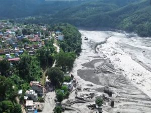நேபாளம்–திபெத் எல்லையில் பயங்கர வெள்ளம்: 95 பேர் பலி; நூற்றுக்கணக்கான சுற்றுலாப் பயணிகள் மாயம்